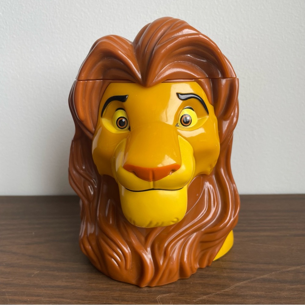 Simba Disney On Ice Lion King Cup